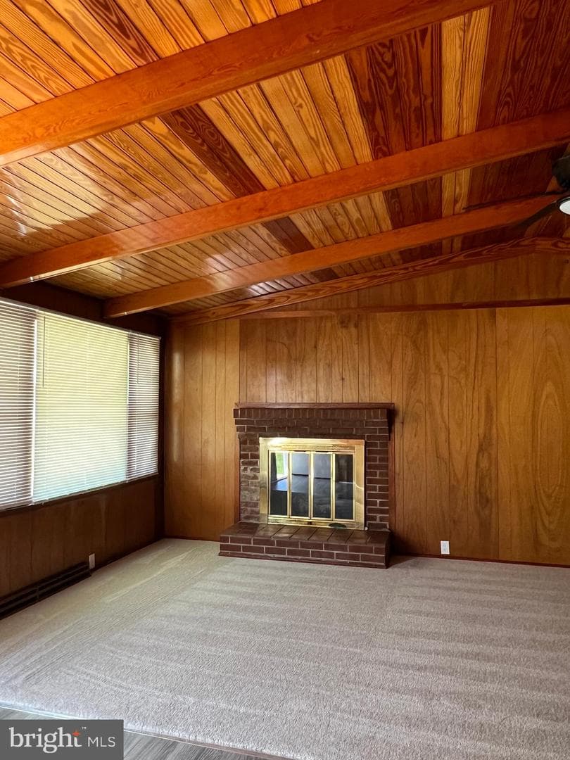 100 Leeland Road photo 5