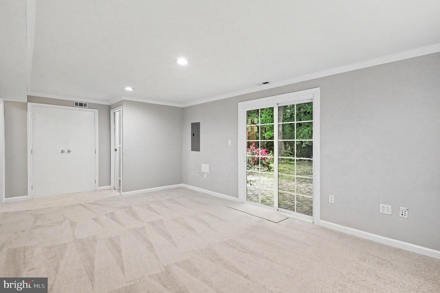 67 Cardinal Forest Drive photo 8