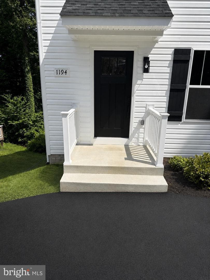 1194 Holly St, Fredericksburg