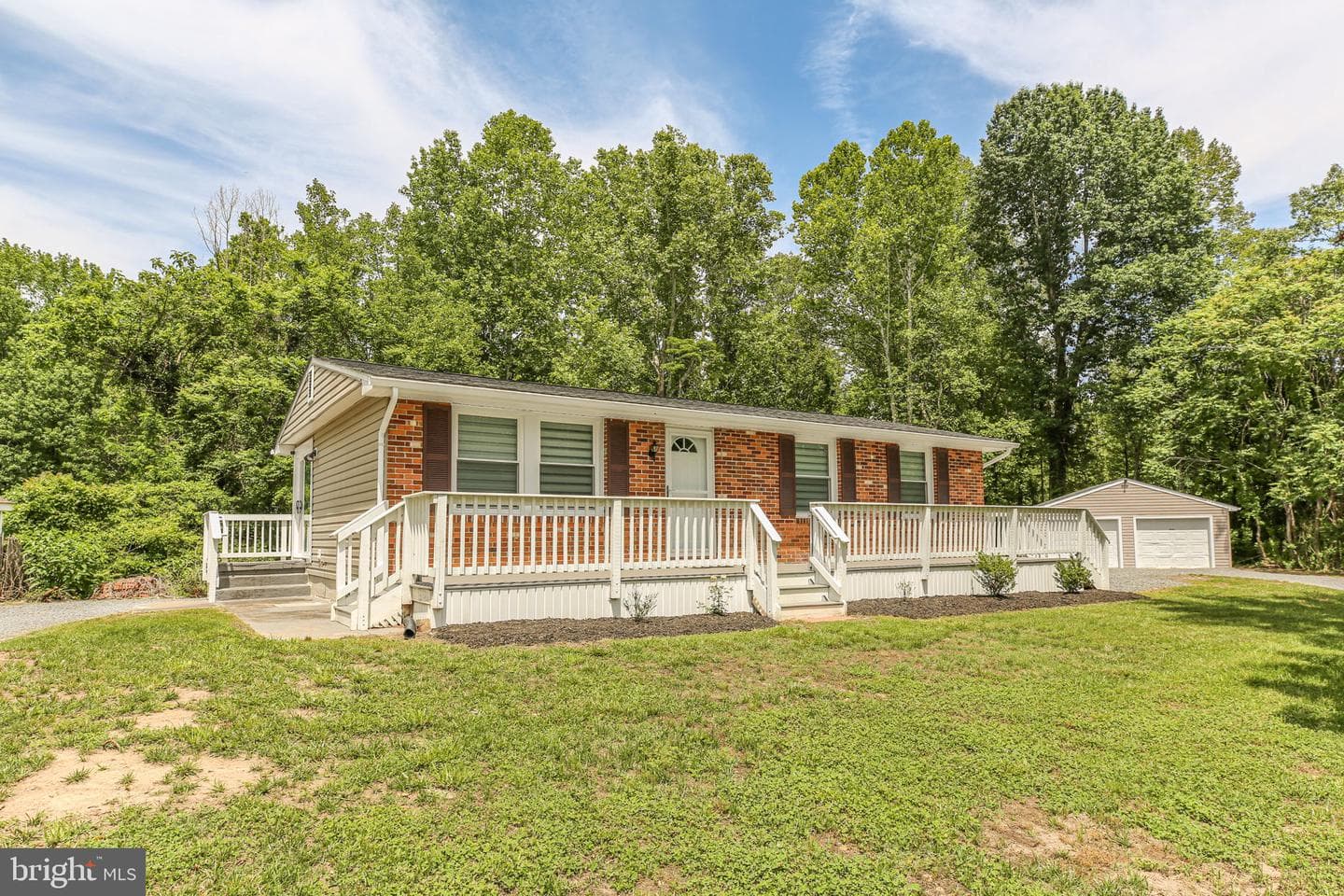 407 Smith St photo 21