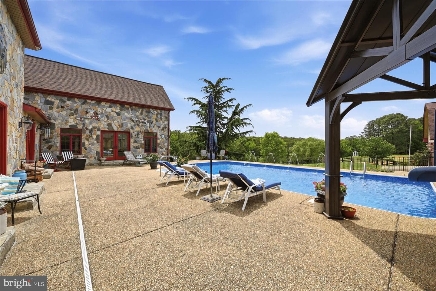 129 Salvington Road photo 32