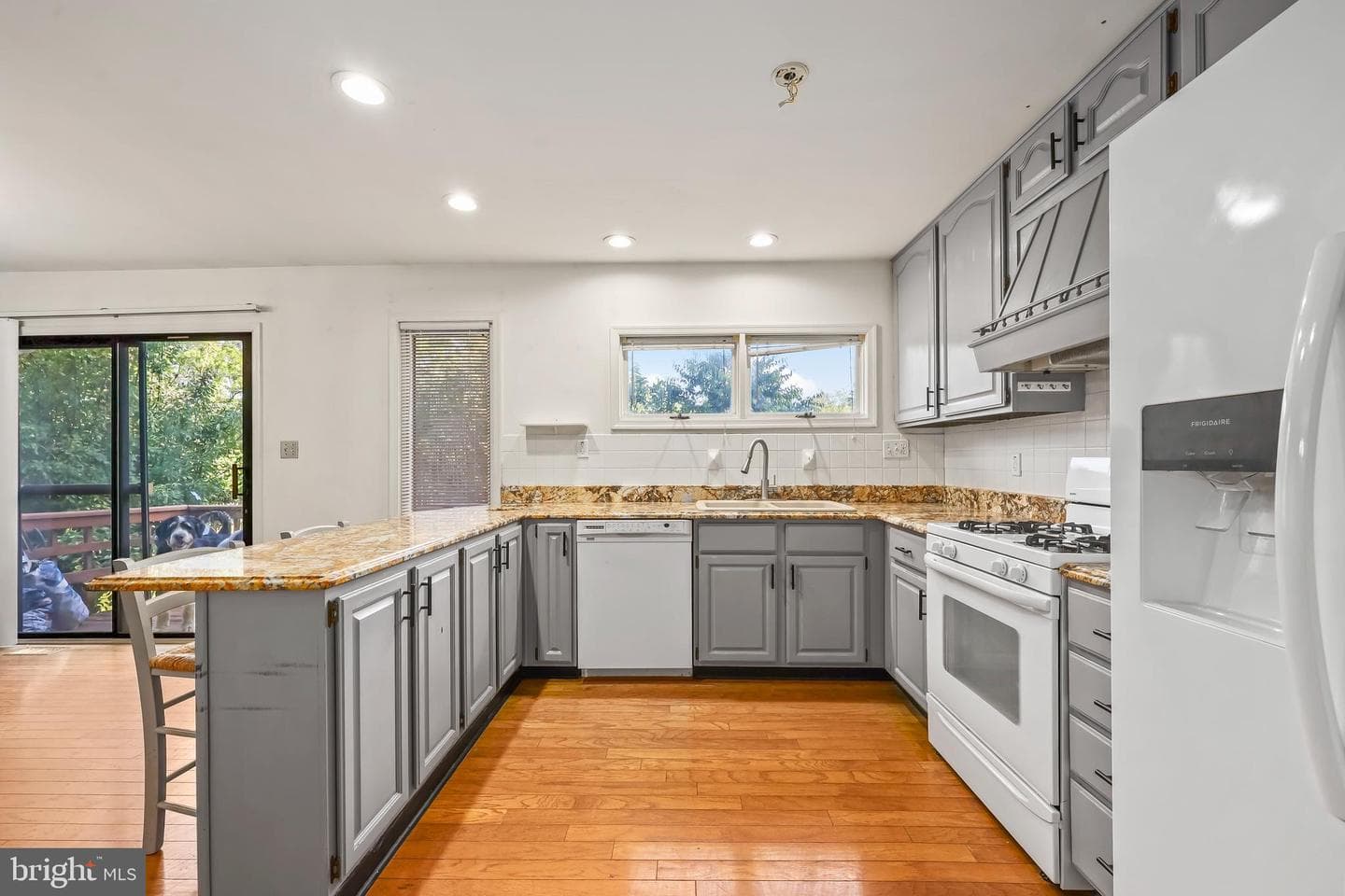 602 Galveston Road photo 20