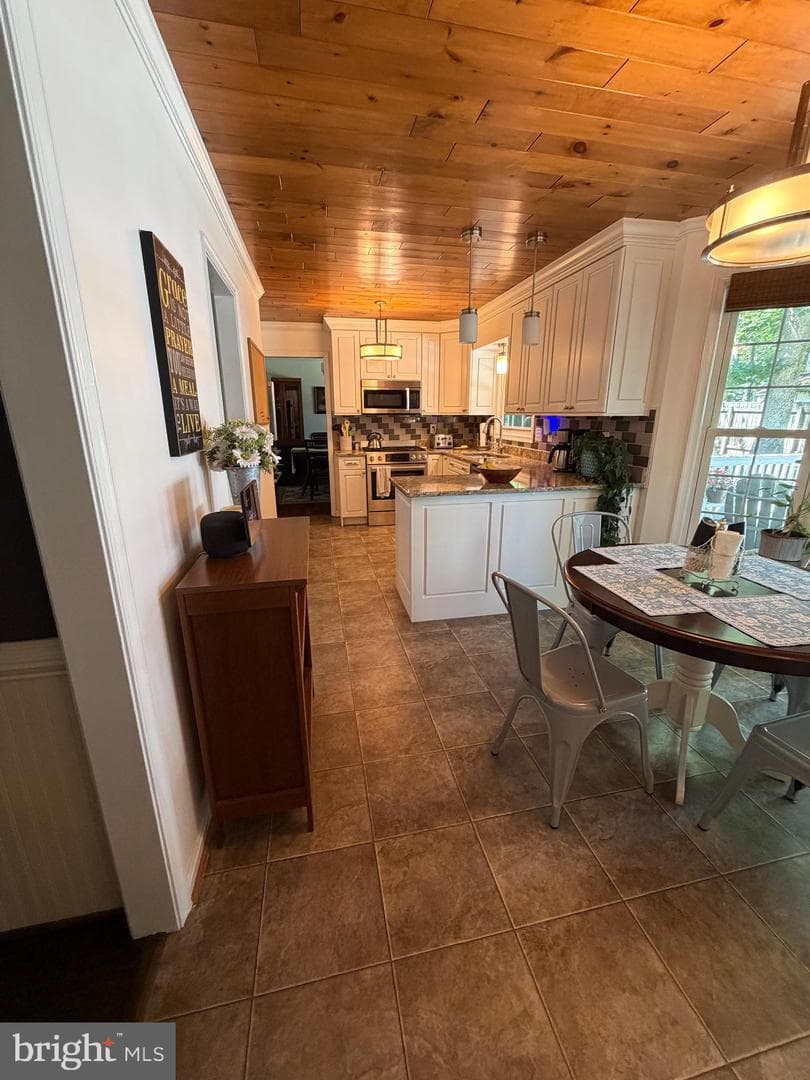 24 Braddock Drive photo 25