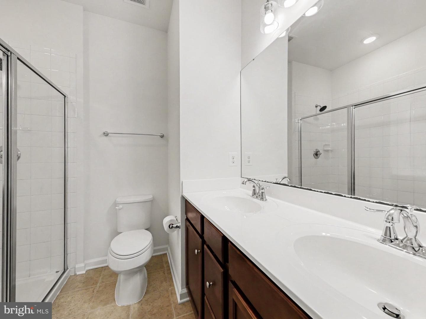 207 Streamview Drive photo 15