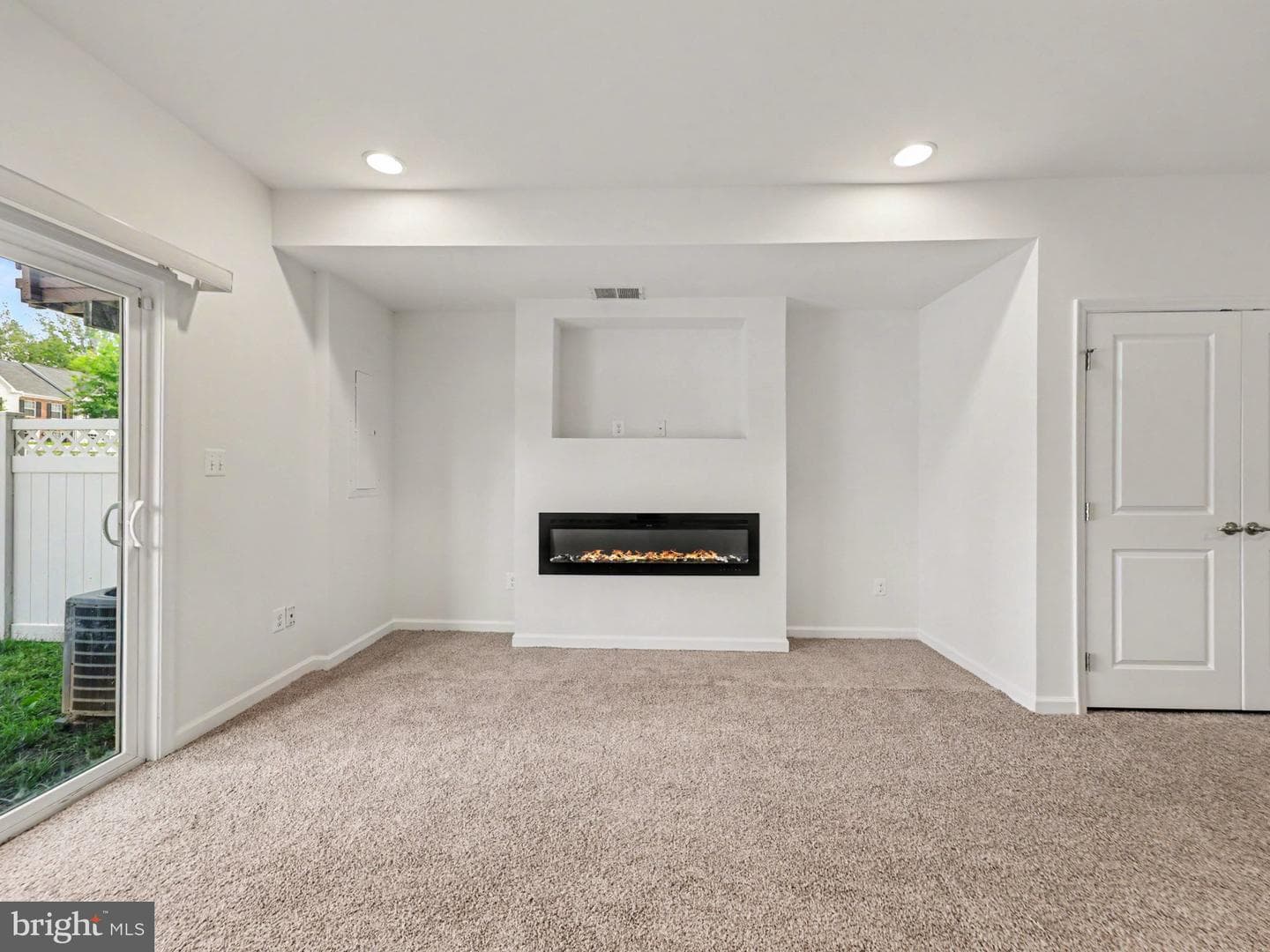 207 Streamview Drive photo 25