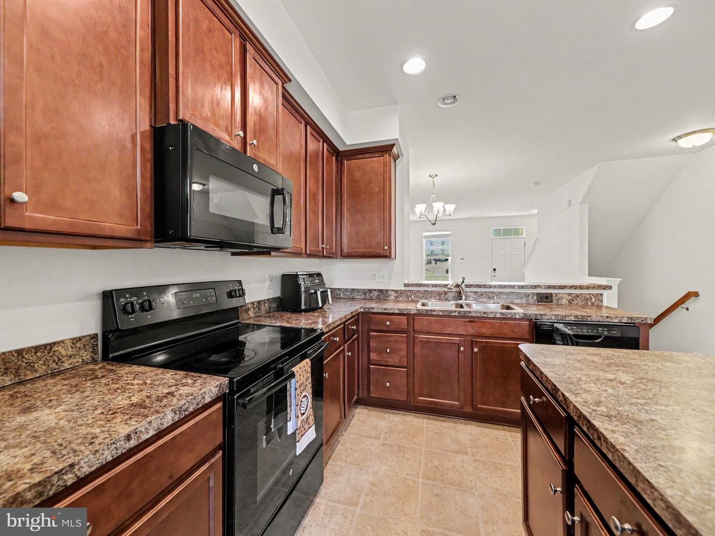 207 Streamview Drive photo 7