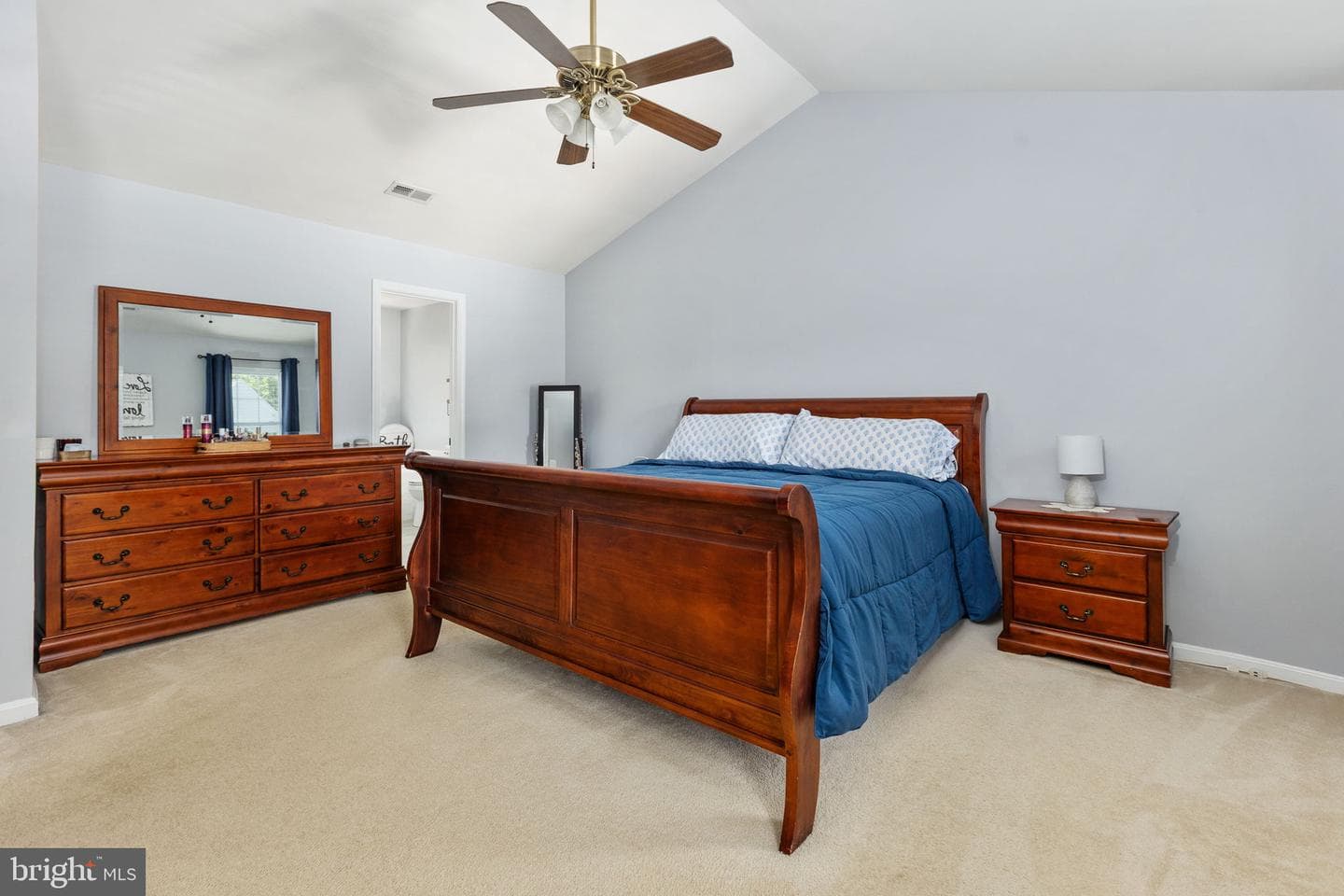 21 Saint Marks Court photo 39