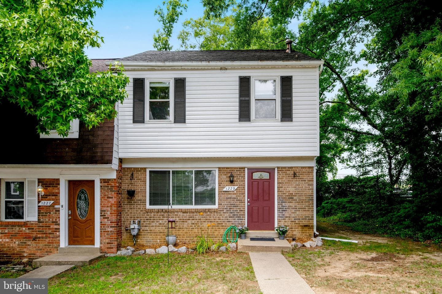 1229 Thomas Jefferson Place photo 1
