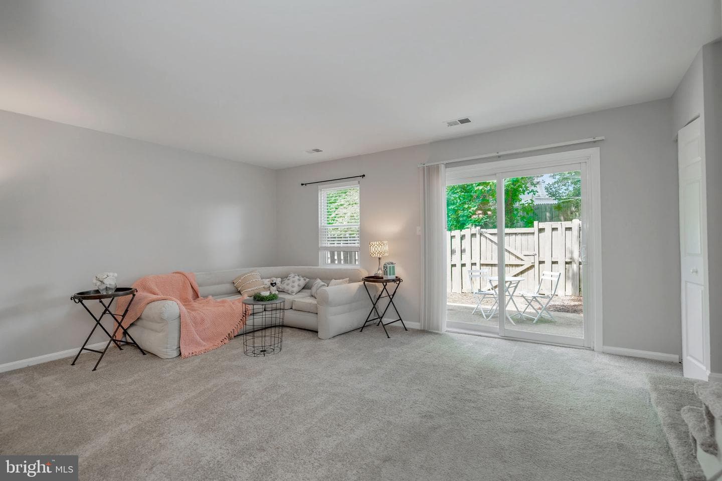 1229 Thomas Jefferson Place photo 10