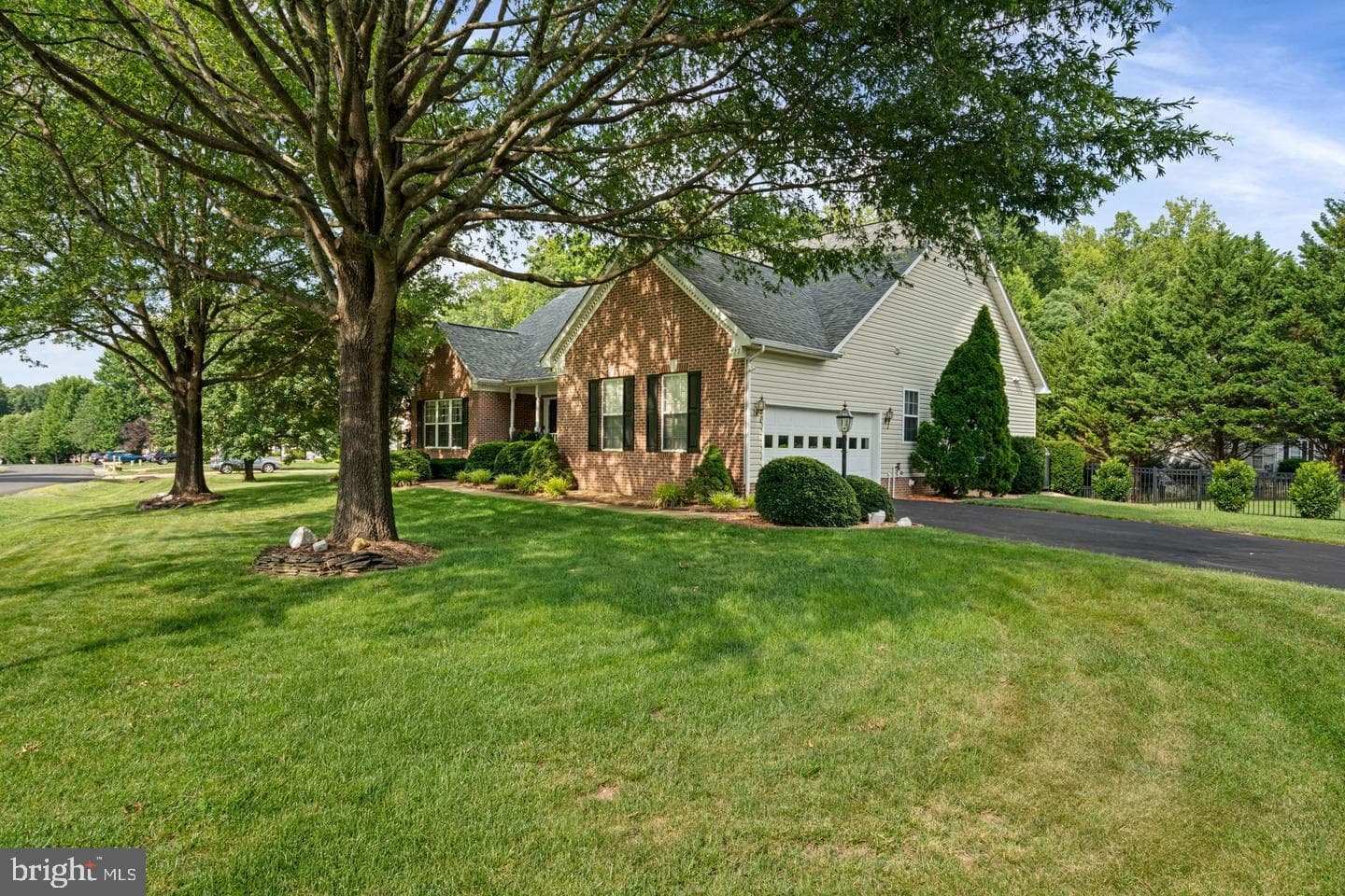 61 Kirby Lane photo 3