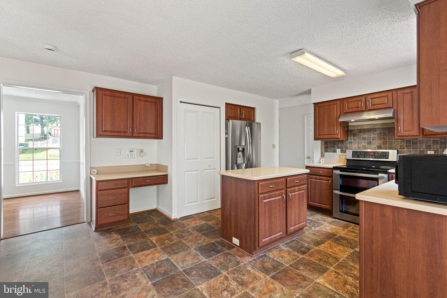 19 Puritan Pl photo 16