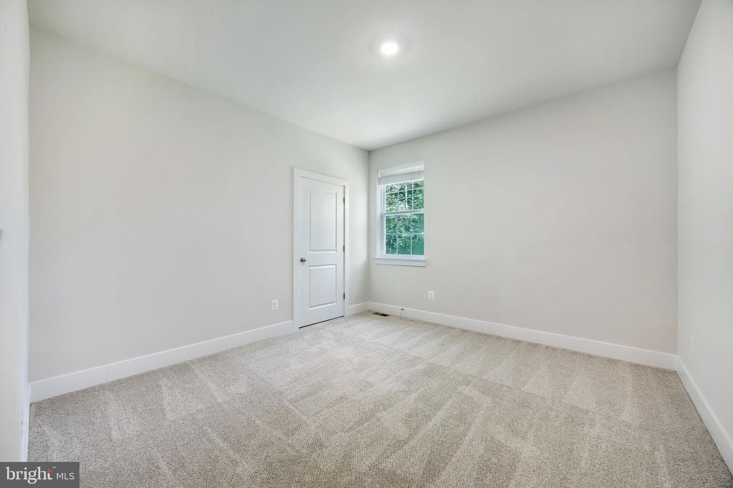 626 Long Meadow Drive photo 29