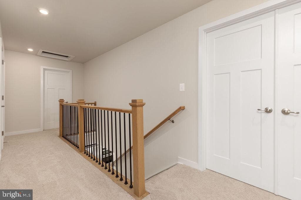 8 Timberidge Drive photo 12