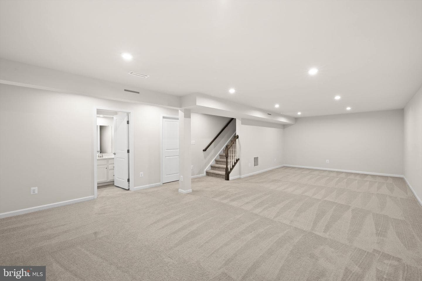 124 Brooke Village Drive photo 31