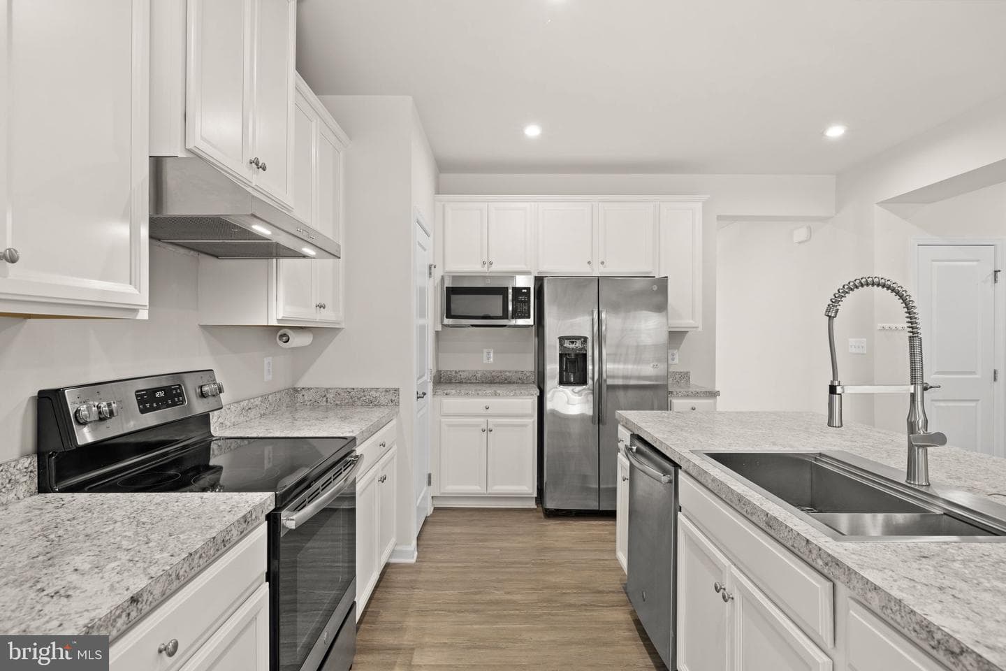 124 Brooke Village Drive photo 6
