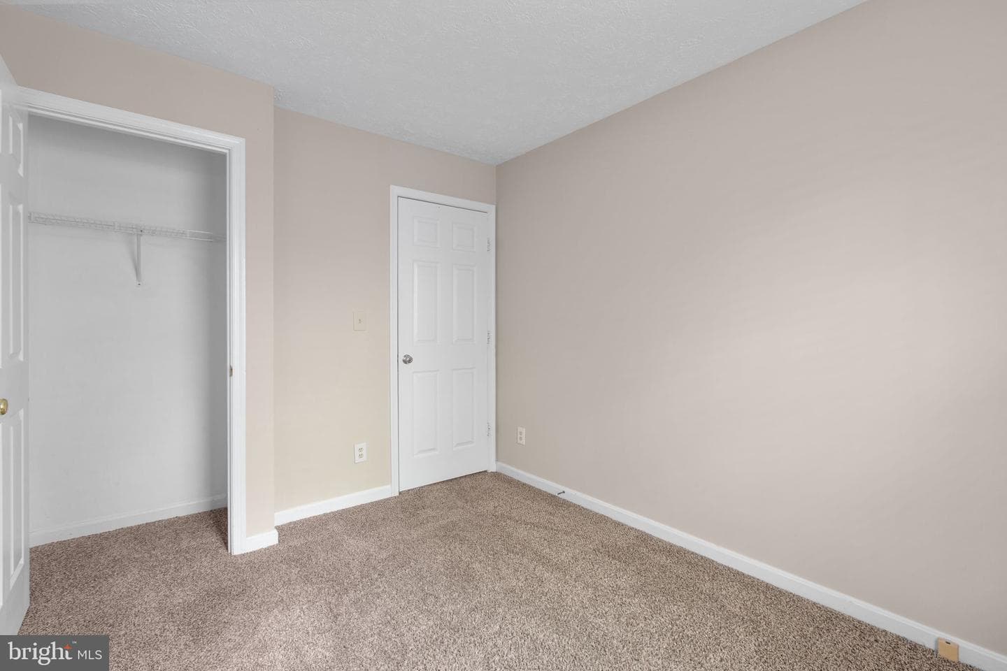 204 Sterling Court photo 28
