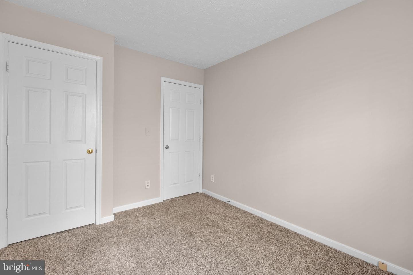 204 Sterling Court photo 29