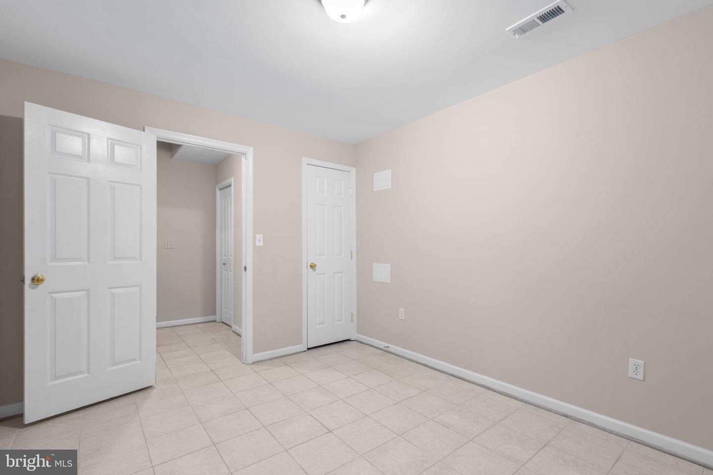204 Sterling Court photo 50