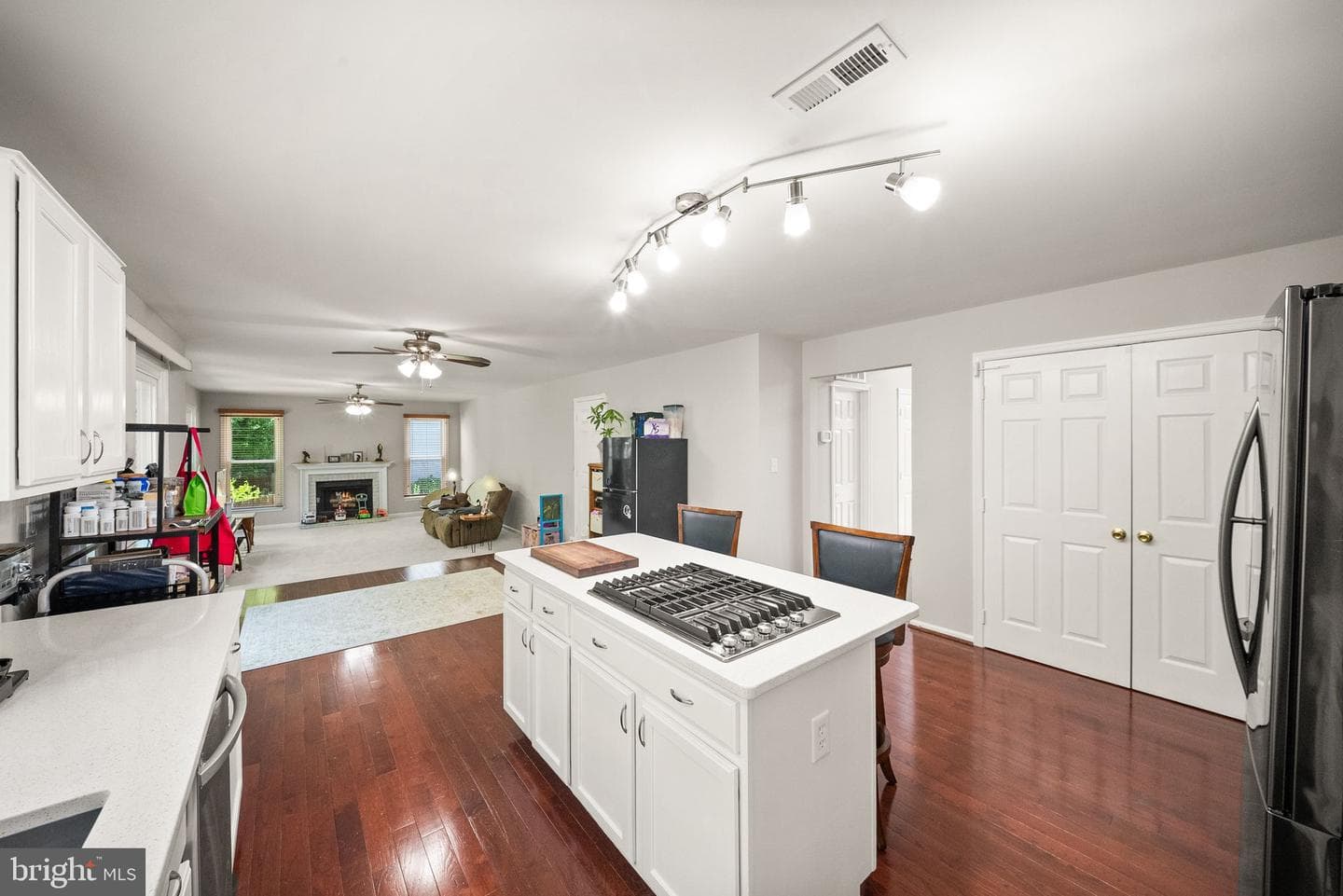 8 Willow Glen Court photo 12
