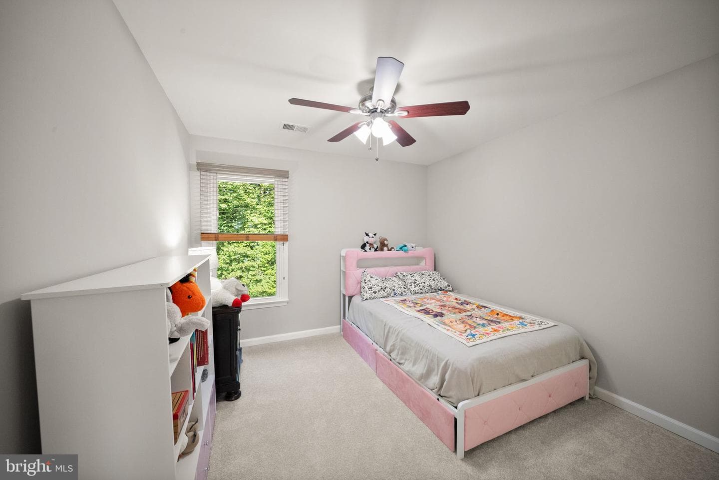 8 Willow Glen Court photo 32