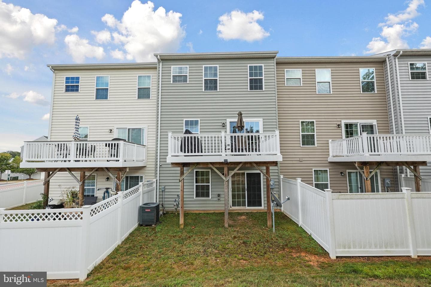 206 Landing Drive photo 8