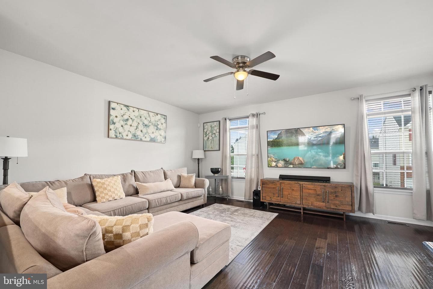 206 Landing Drive photo 9