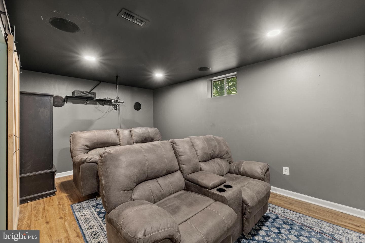 32 Mills Hollow Drive photo 49