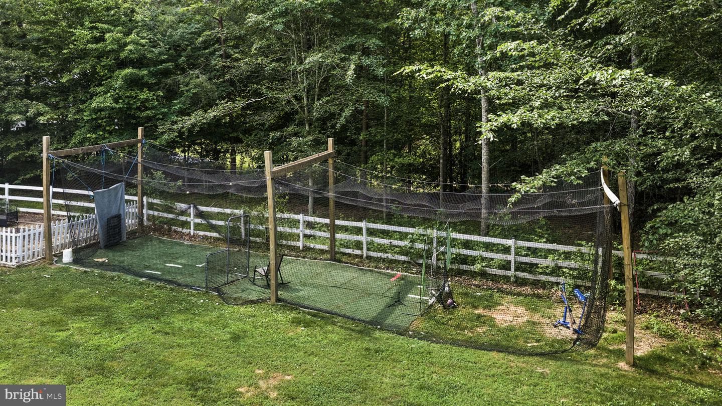 32 Mills Hollow Drive photo 54