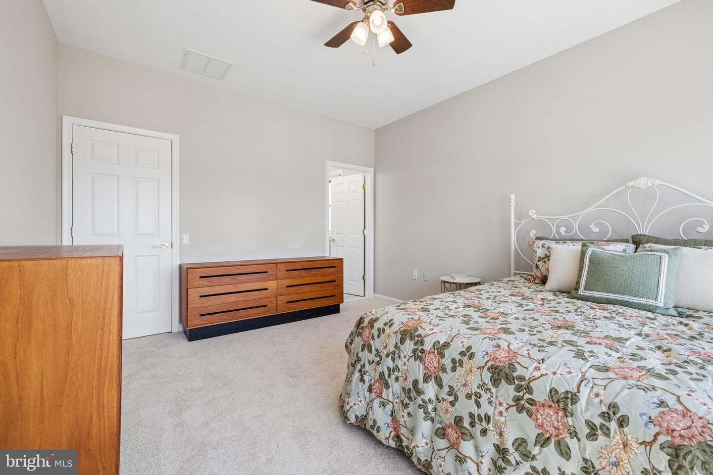 27 Buchanan Court photo 17