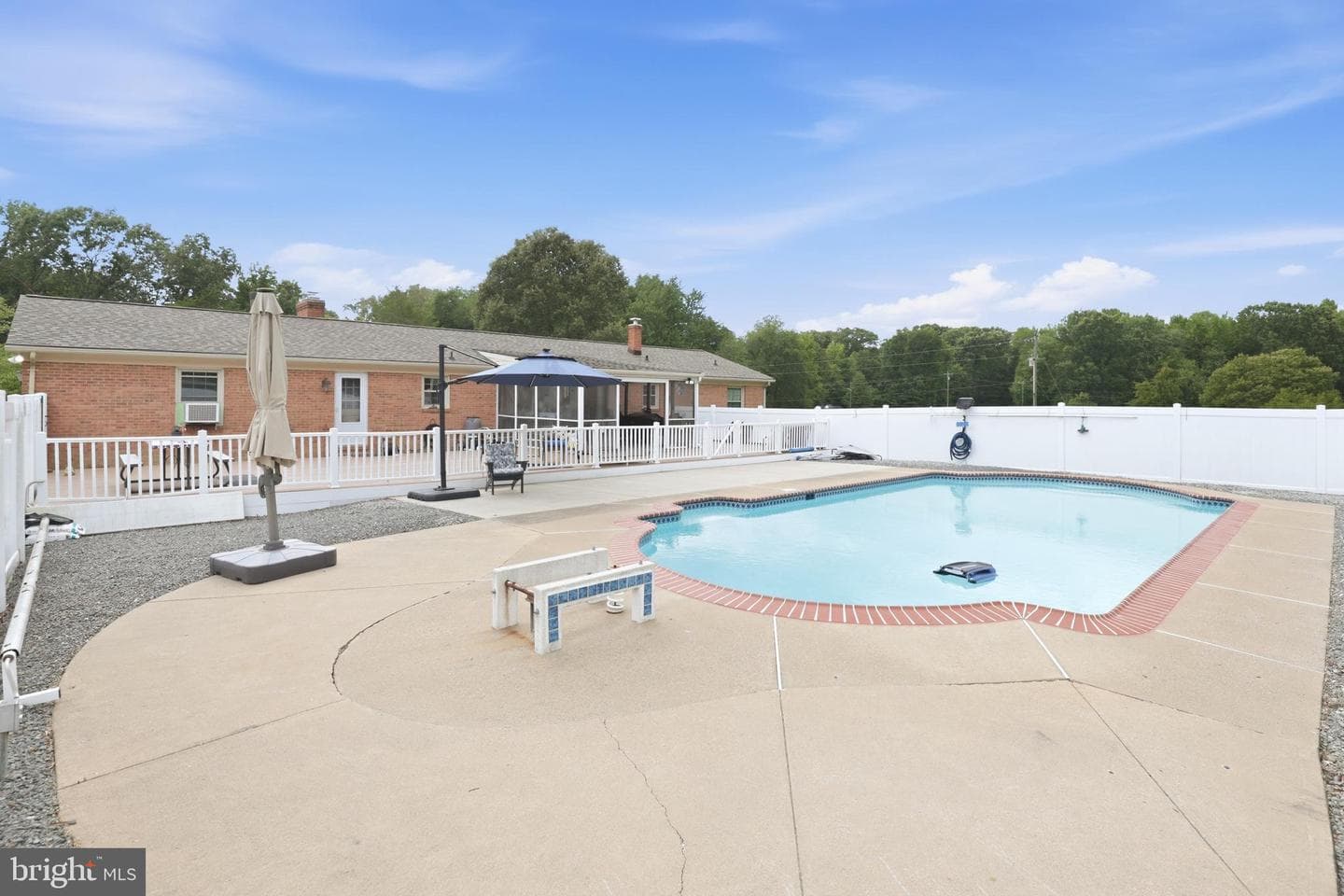 519 Mccarty Road photo 34