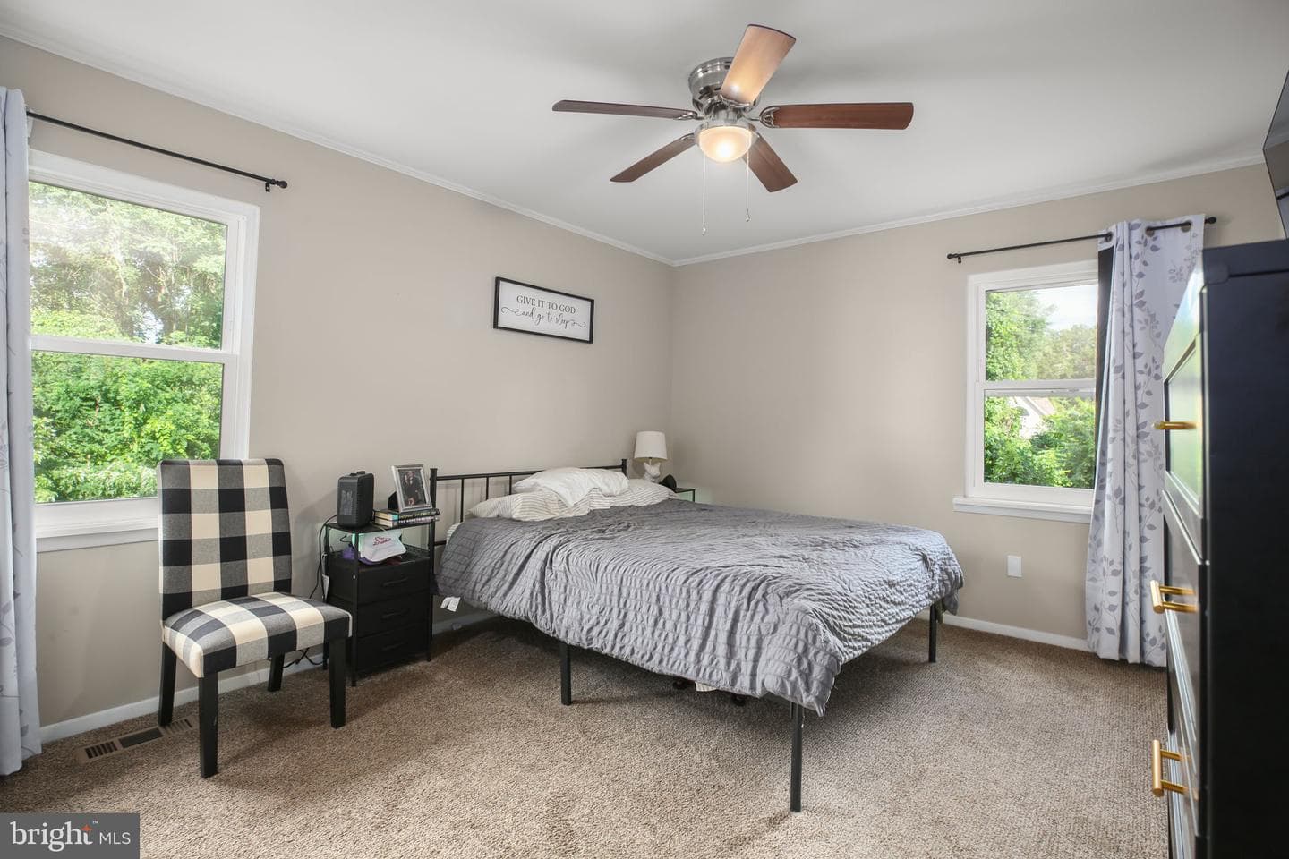 573 Melchers Drive photo 14