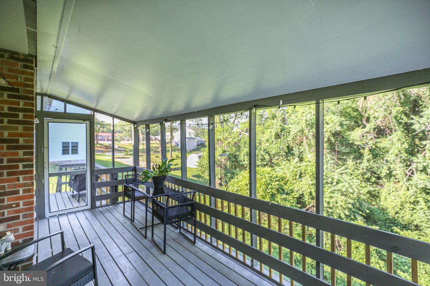 573 Melchers Drive photo 25