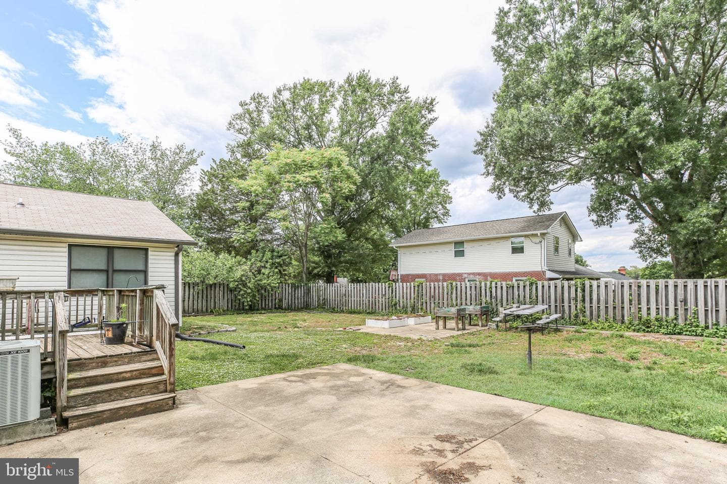 808 Cresthill Road photo 46