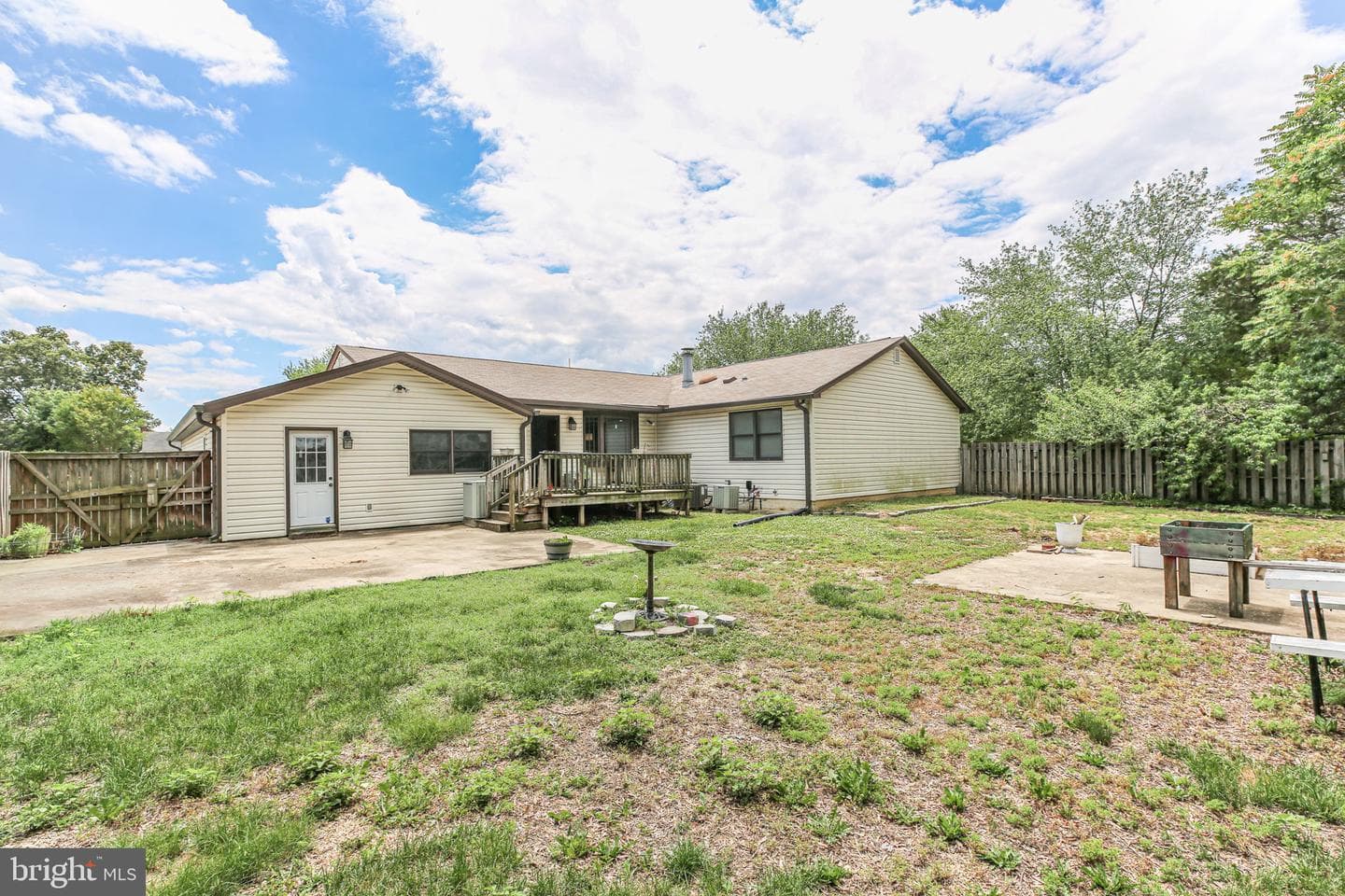 808 Cresthill Road photo 47