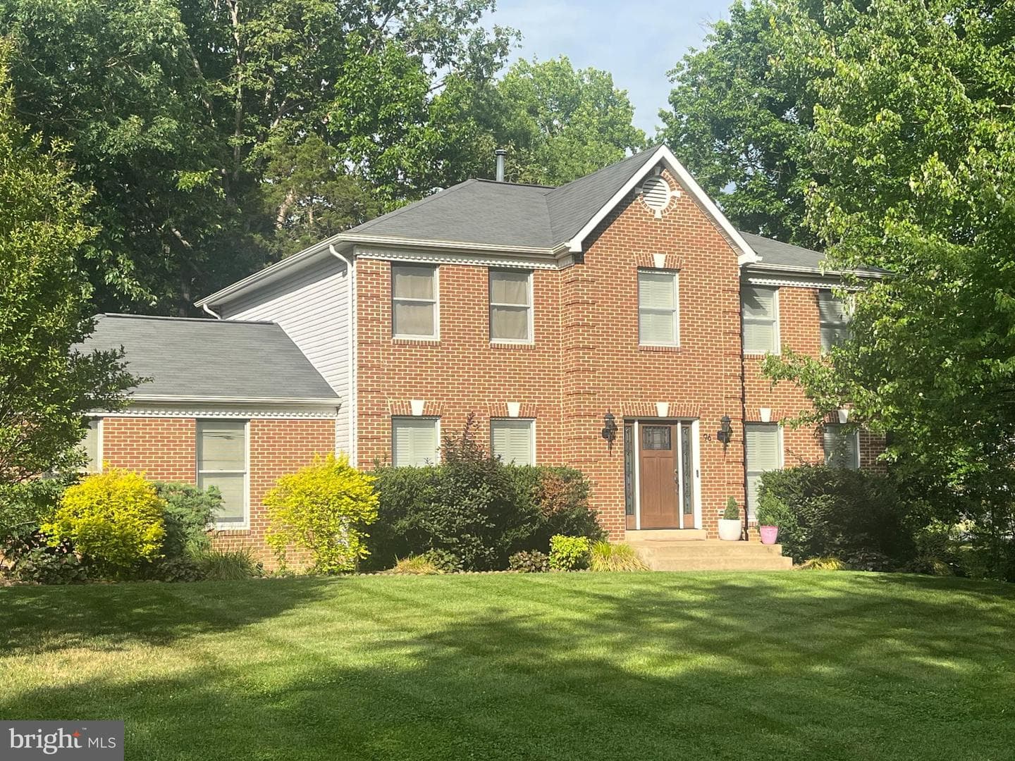 96 Holly Circle photo 1