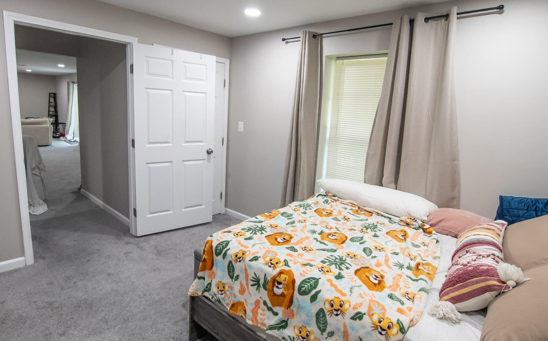 6 Saint Stephens Court photo 31