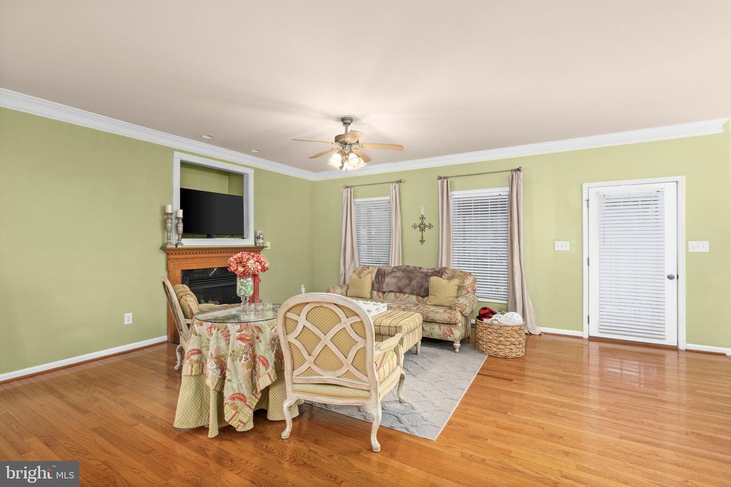 143 Greenway St photo 10
