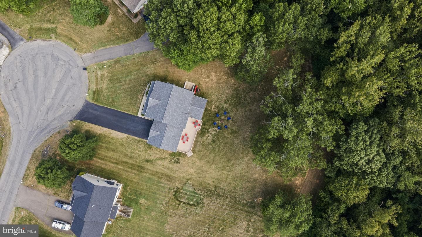 143 Greenway St photo 61