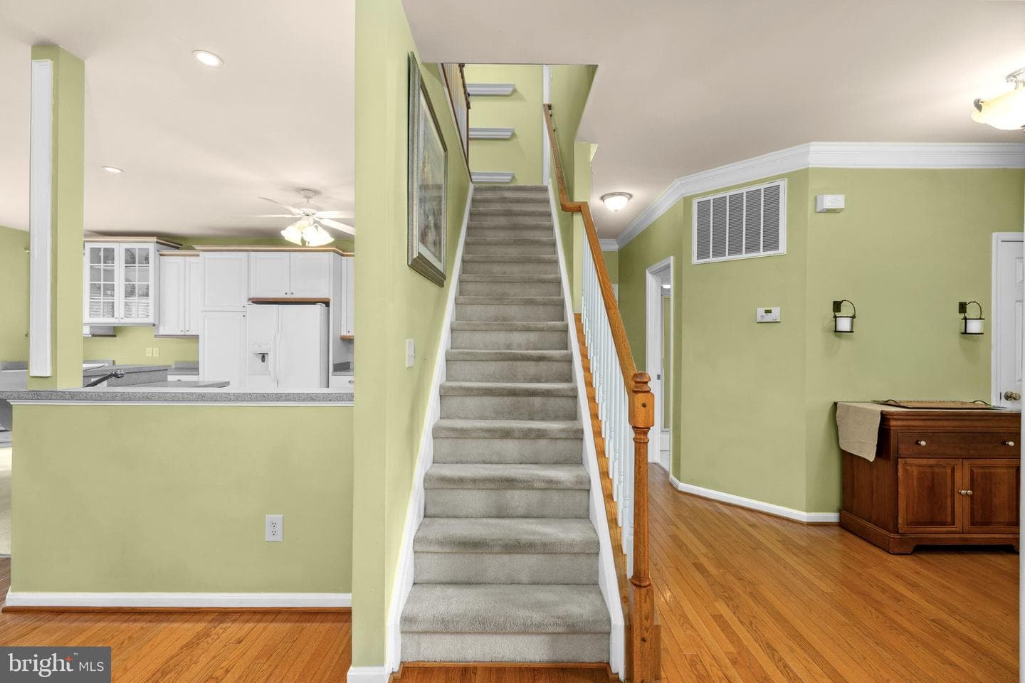 143 Greenway St photo 9