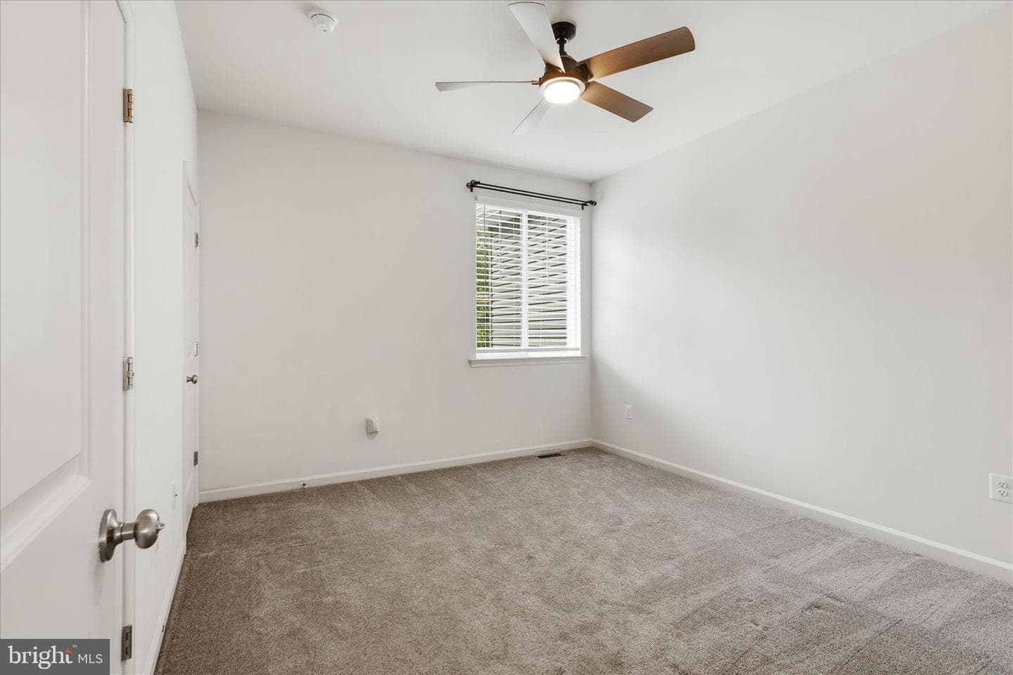 416 Crab Apple Drive photo 29