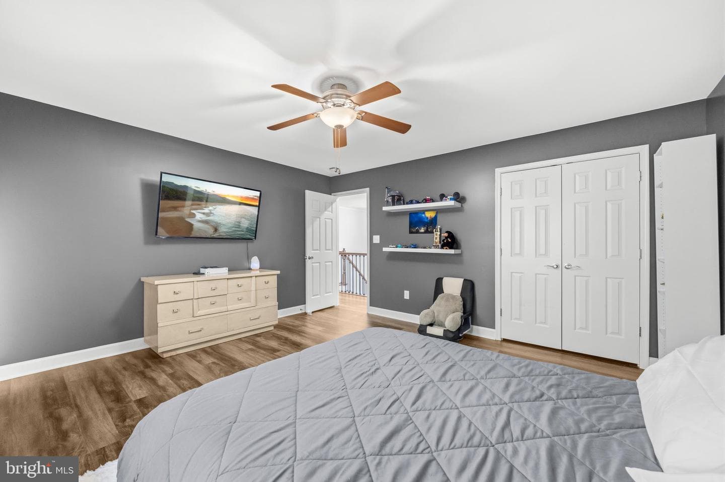 90 Maplewood Drive photo 30