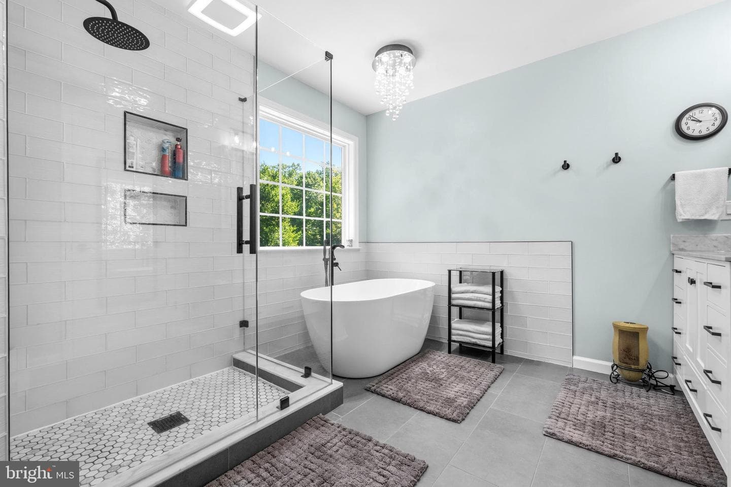 90 Maplewood Drive photo 42