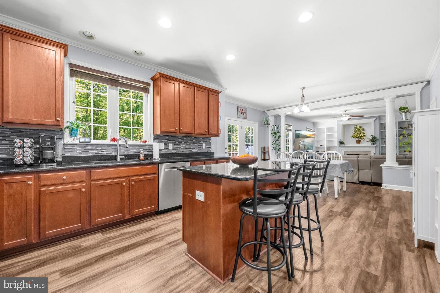 90 Maplewood Drive photo 6