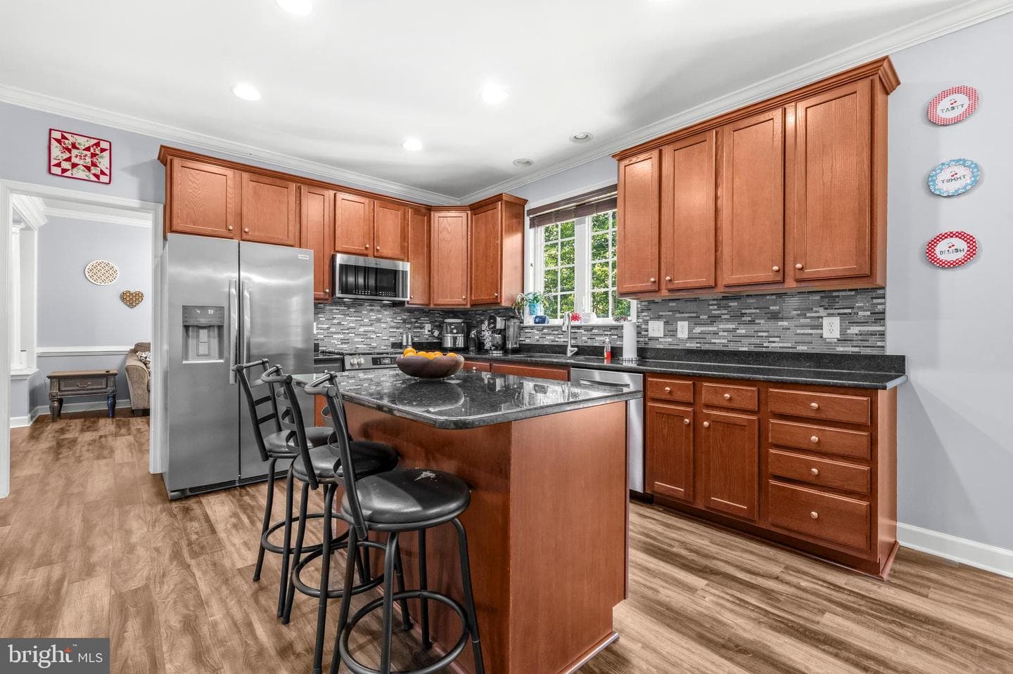 90 Maplewood Drive photo 9