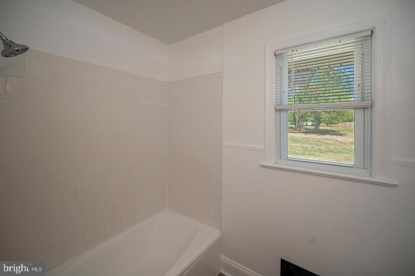 1008 Garrisonville Road photo 9