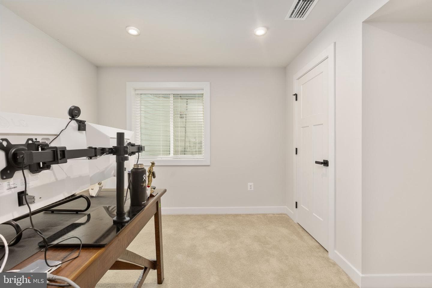 409 Vandegrift Road photo 77