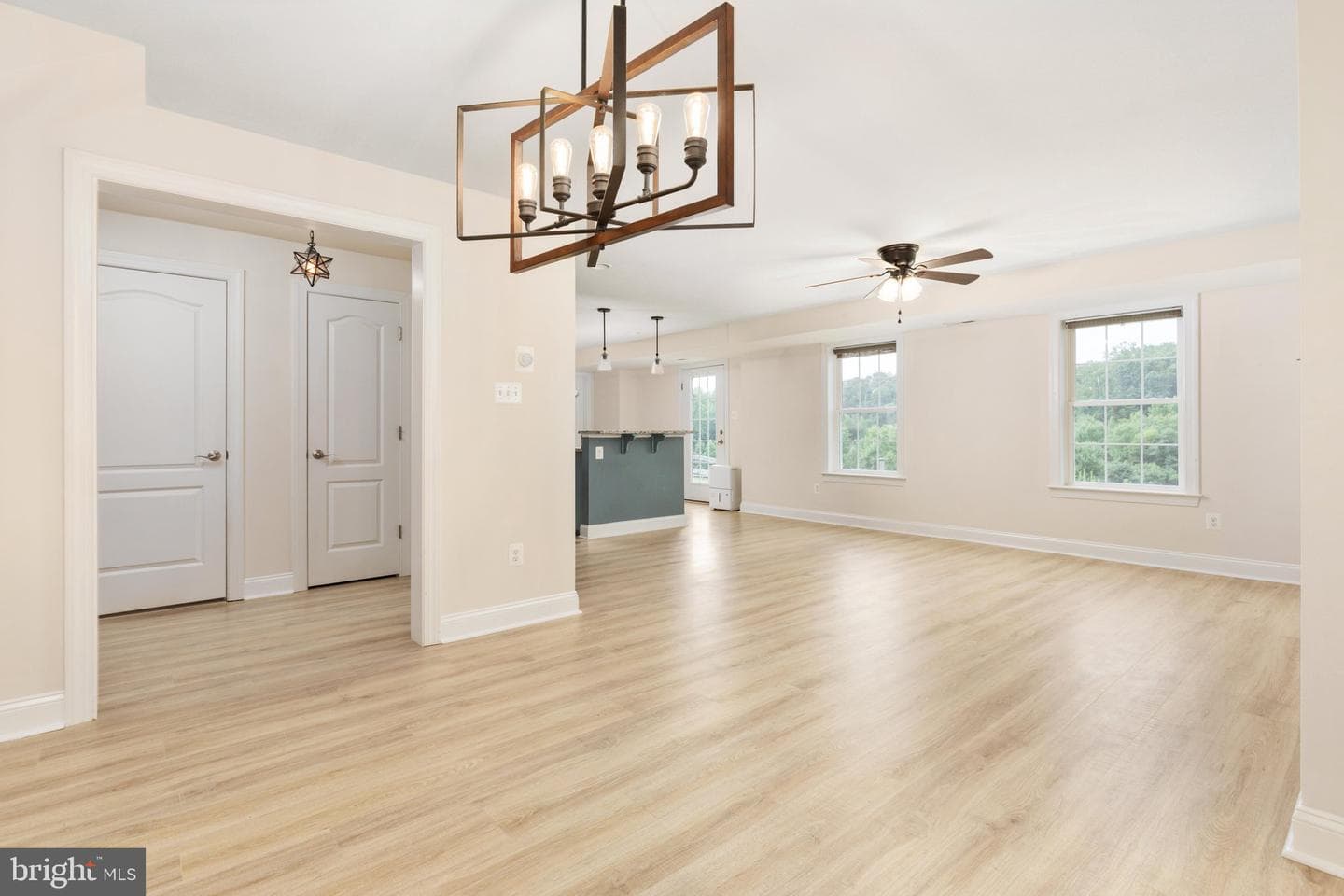 250 Lerose Drive photo 25