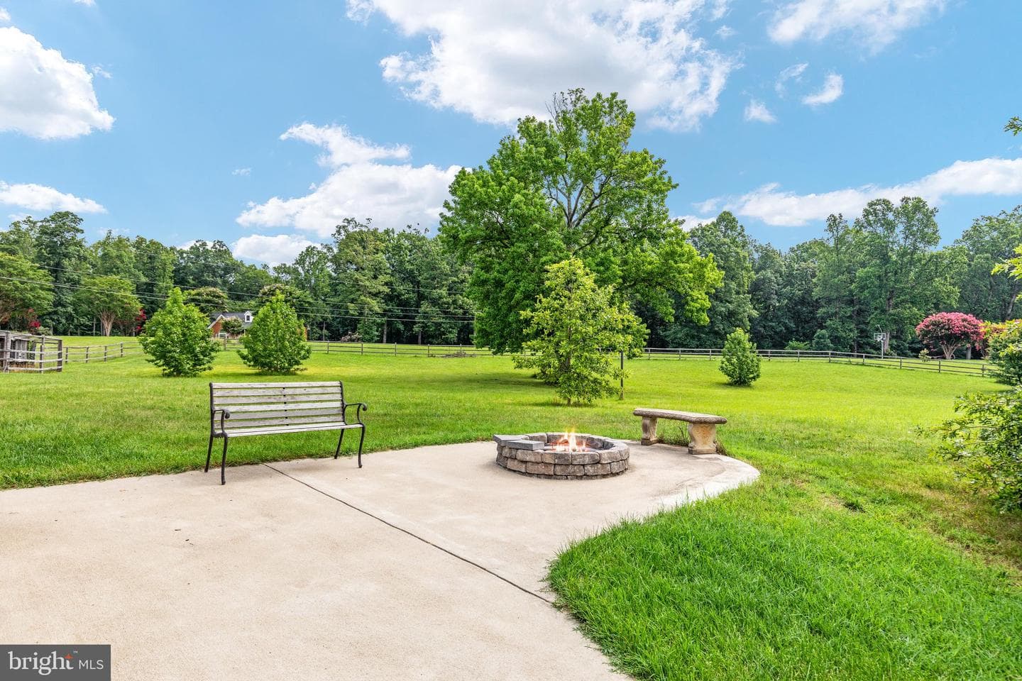 250 Lerose Drive photo 40