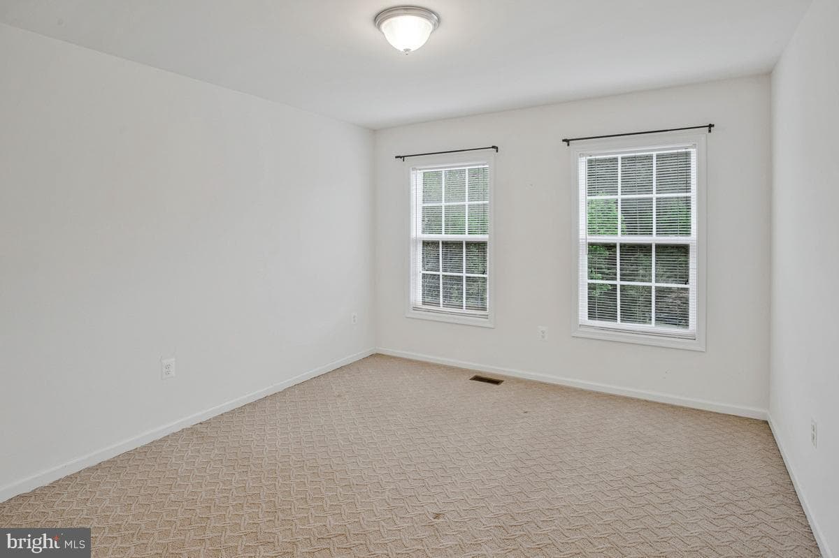 15 Burke Drive photo 25