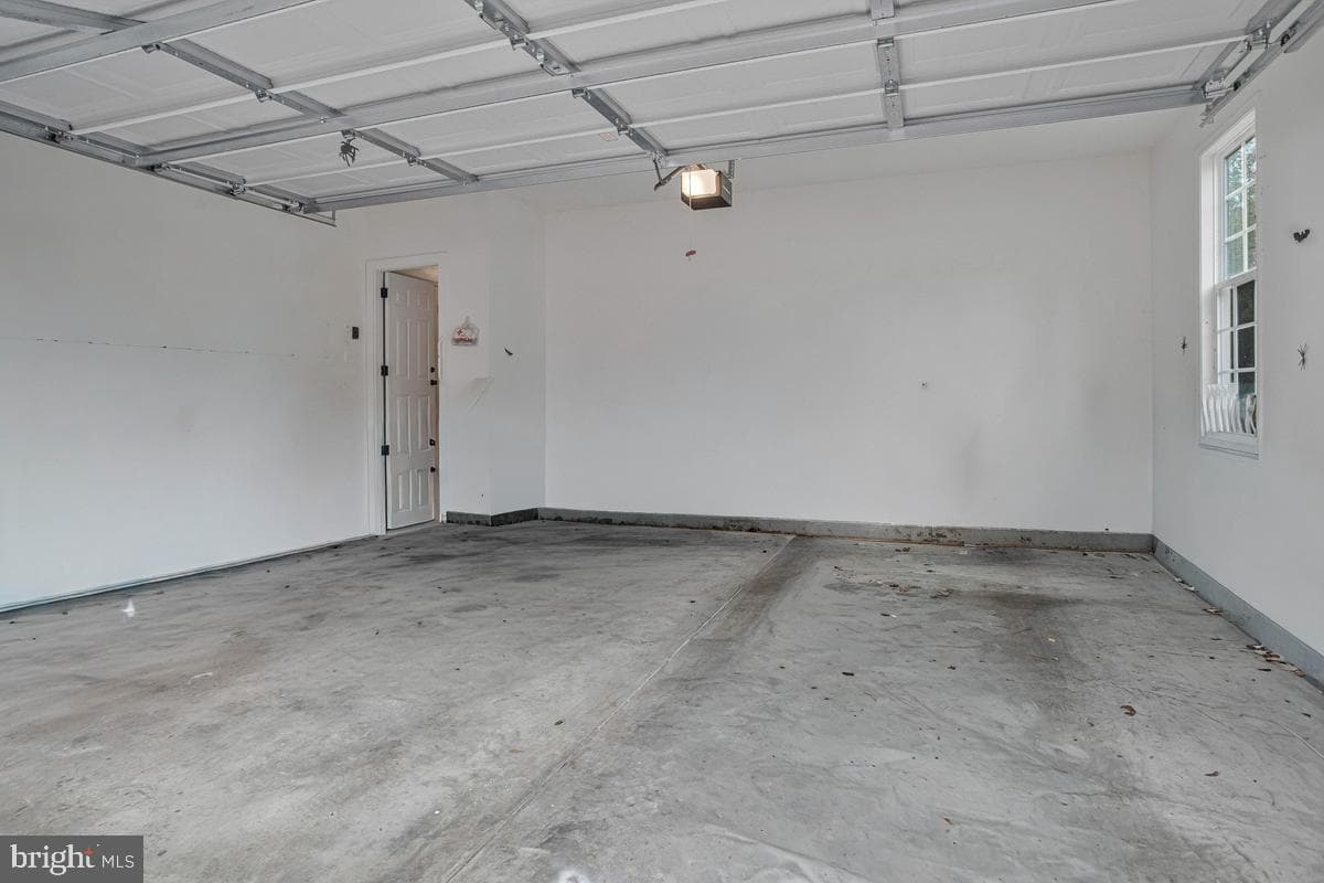 15 Burke Drive photo 37